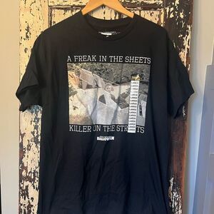 NWT Spirit Halloween Michal Myers Freak In The Sheets unisex T-shirt. Unisex L